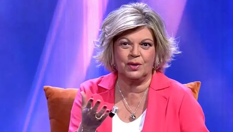 Terelu Campos enseñando el estado de su ojo | Foto: telecinco.es