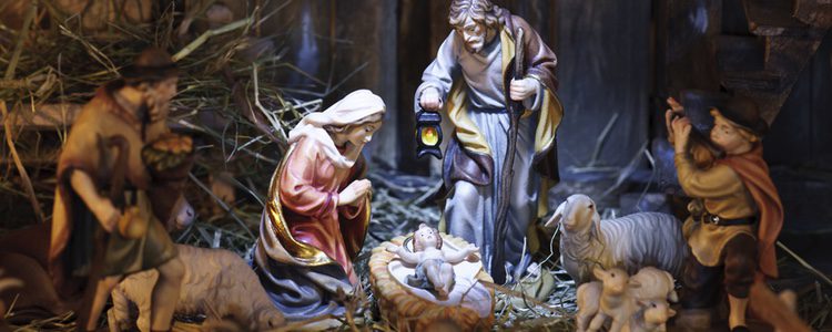 Escoge por un Belén pequeño y sencillo, incluye solo el nacimiento