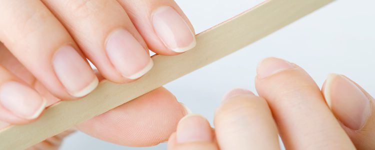 La manicura natural es algo que se puede hacer en casa de forma sencilla