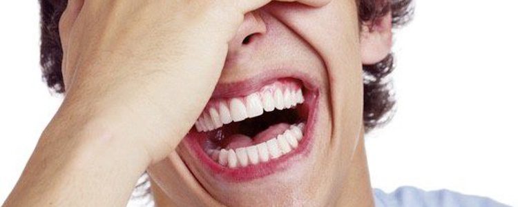 Fuera de España es habitual ver a gente con peces de papel pegados a la espalda