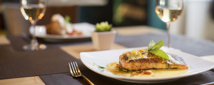 Hay que elegir muy bien el restaurante para que esté a gusto de todos los asistentes