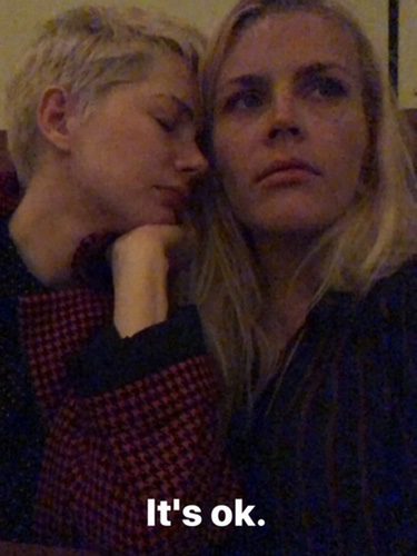 Michelle Williams y Busy Philipps