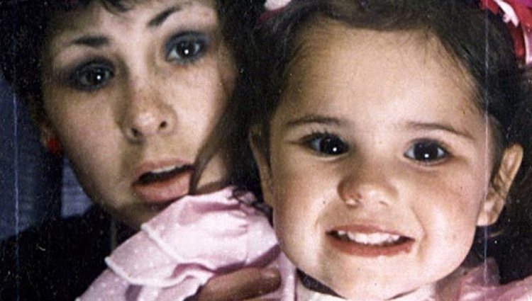 La foto que Cheryl Cole compartió en marzo con su madre / Instagram