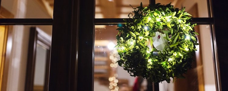 Este adorno iluminará la entrada del hogar