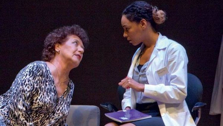 Montse Pla actuando con su madre, Beatriz Carvajal