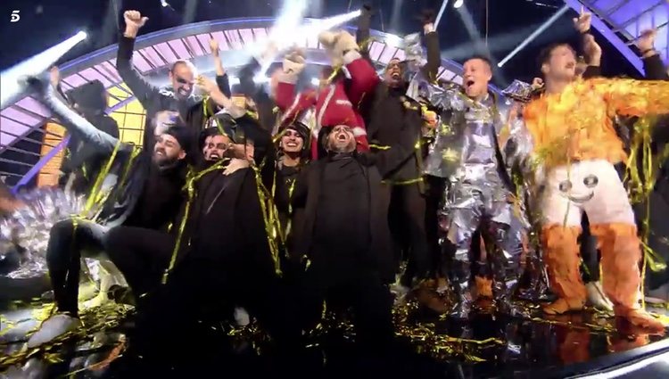 La Murga Zeta Zetas celebrando su victoria en la final de 'Got Talent' Foto: Telecinco
