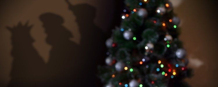 El cuarto rey nunca llegó a Belén y se bajó del camello para ir caminando