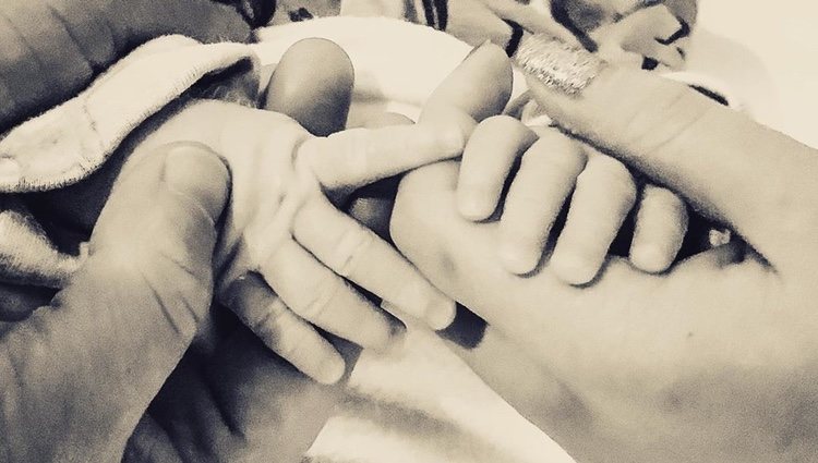 Johnny Galecky presenta a su hijo/Instagram