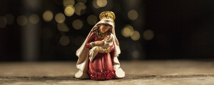La figura de la Virgen María representa la bondad