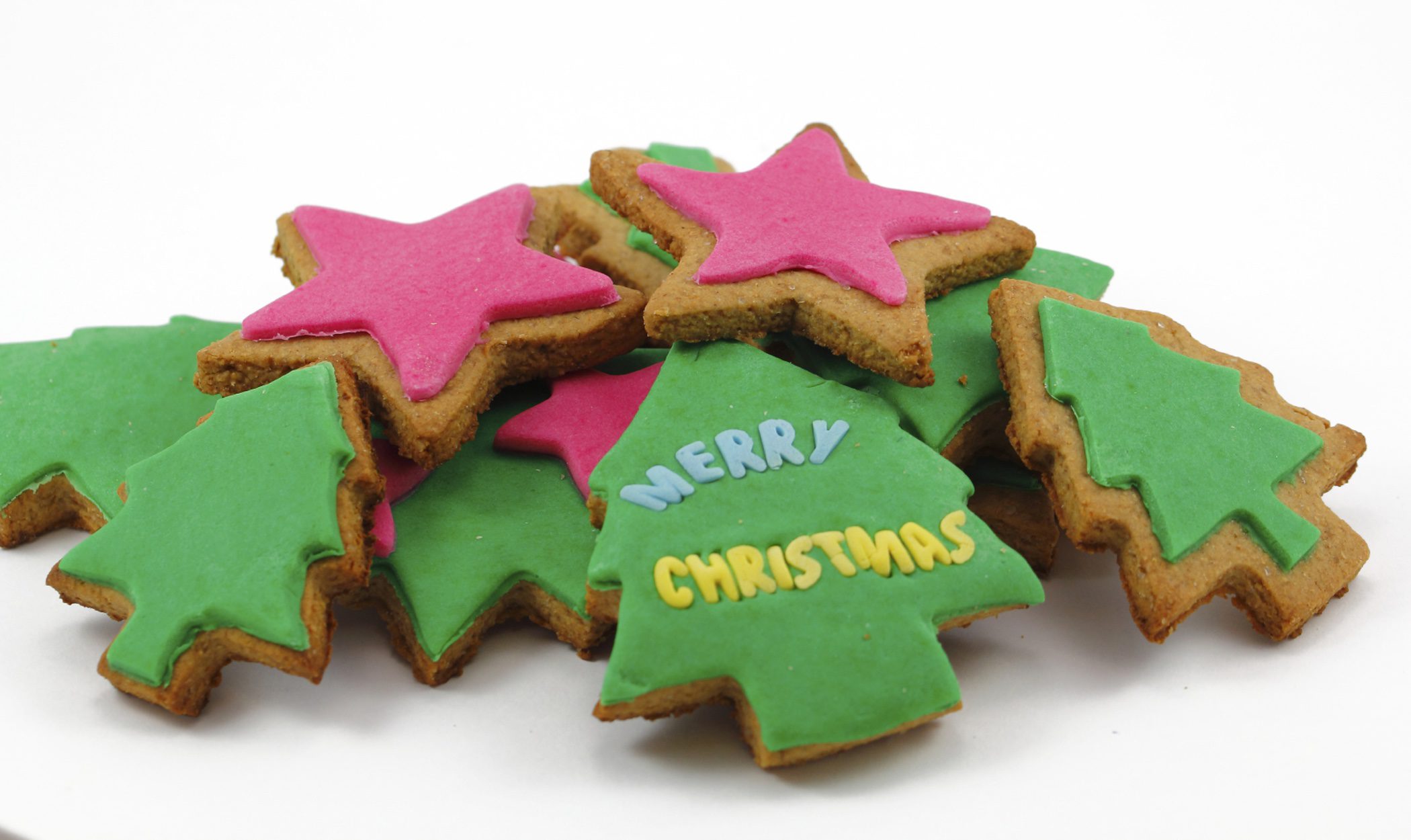 Galletas de mantequilla convertidas en adornos de Navidad