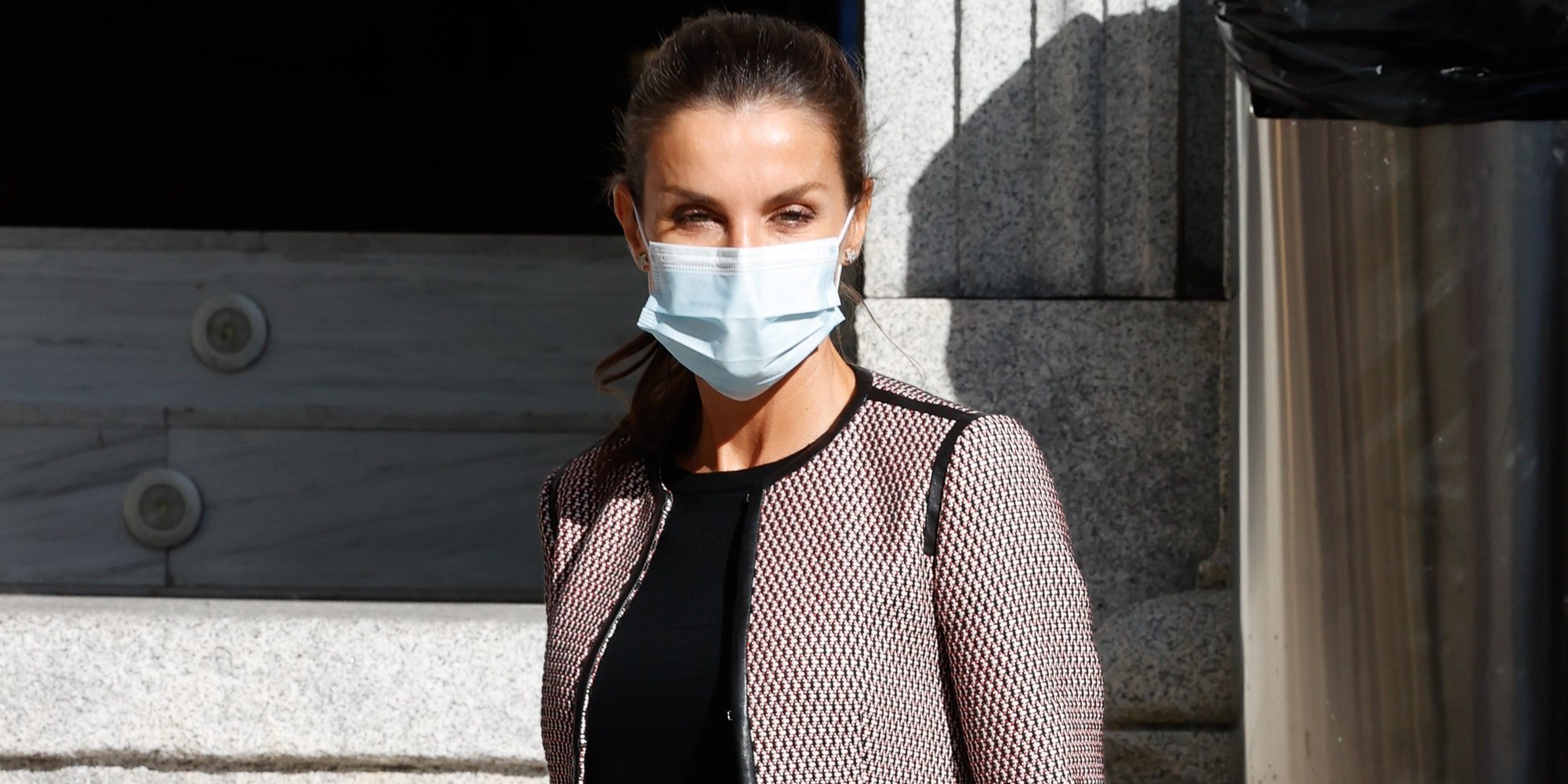El gesto de la Reina Letizia en su reunión de trabajo con Cruz Roja Española