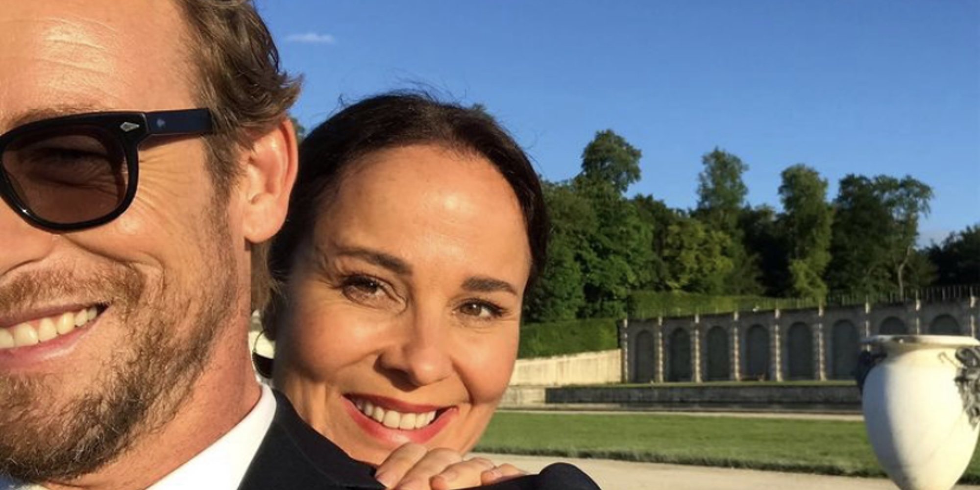 Simon Baker y Rebecca Rigg se separan tras 29 años de relación