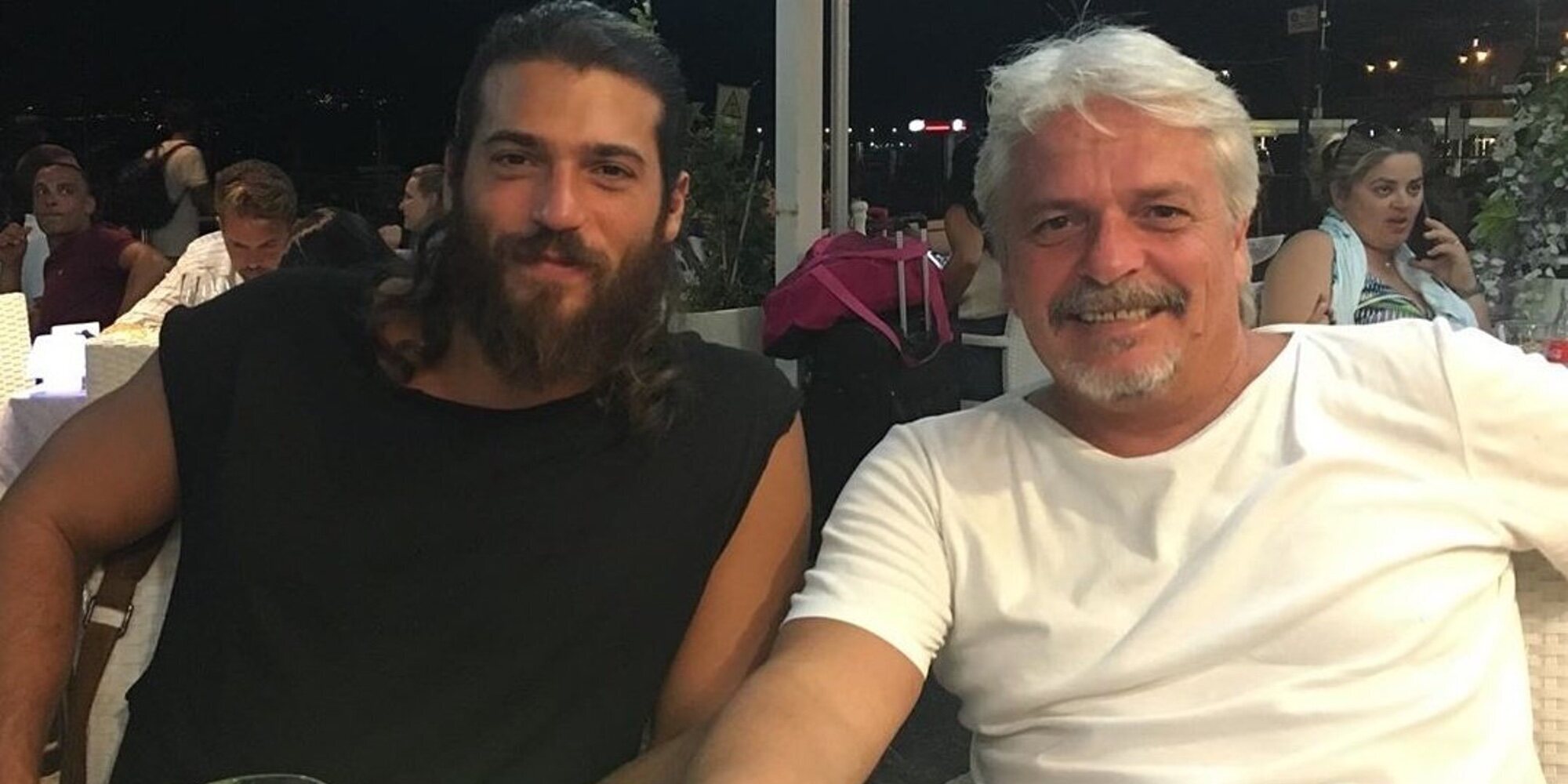 El padre de Can Yaman le defiende después de no pedir ayuda para acabar con los incendios de Turquía