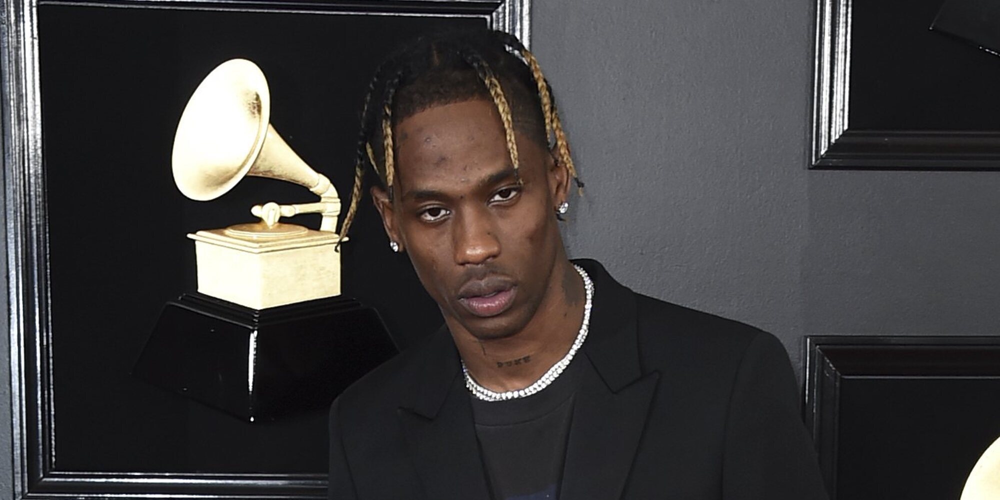 Tragedia en el concierto de Travis Scott en el Festival Astroworld: al menos 8 muertos por una avalancha