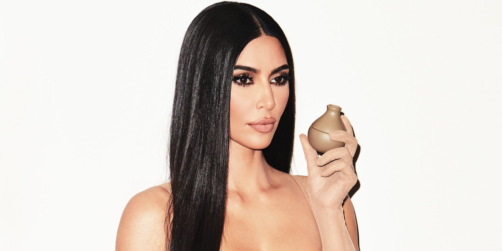 Kim Kardashian anuncia que le cambiará el nombre a sus marcas KKW tras su divorcio con Kanye West