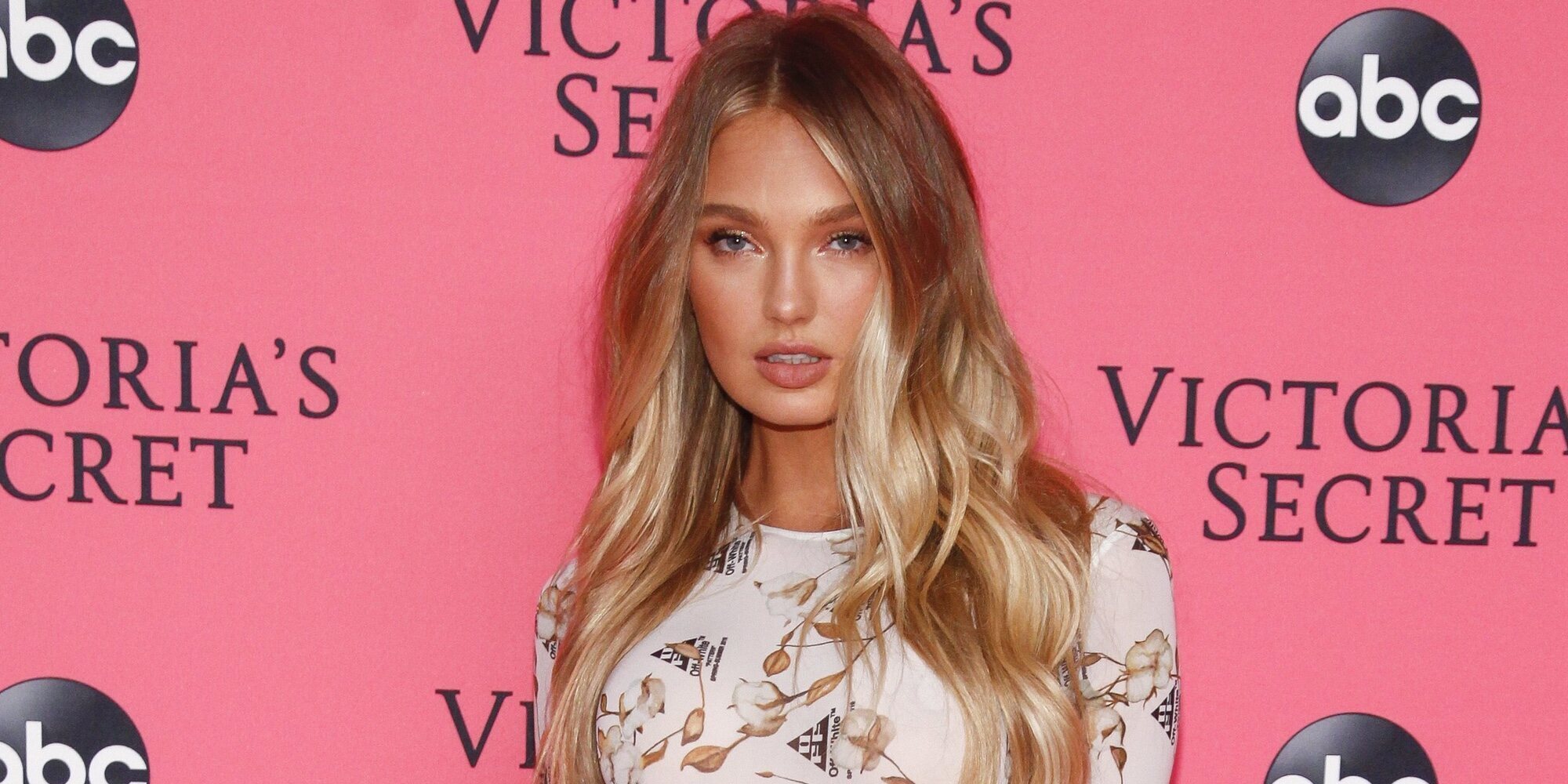 Romee Strijd, modelo de Victoria's Secret, desvela el sexo del segundo hijo que está esperado
