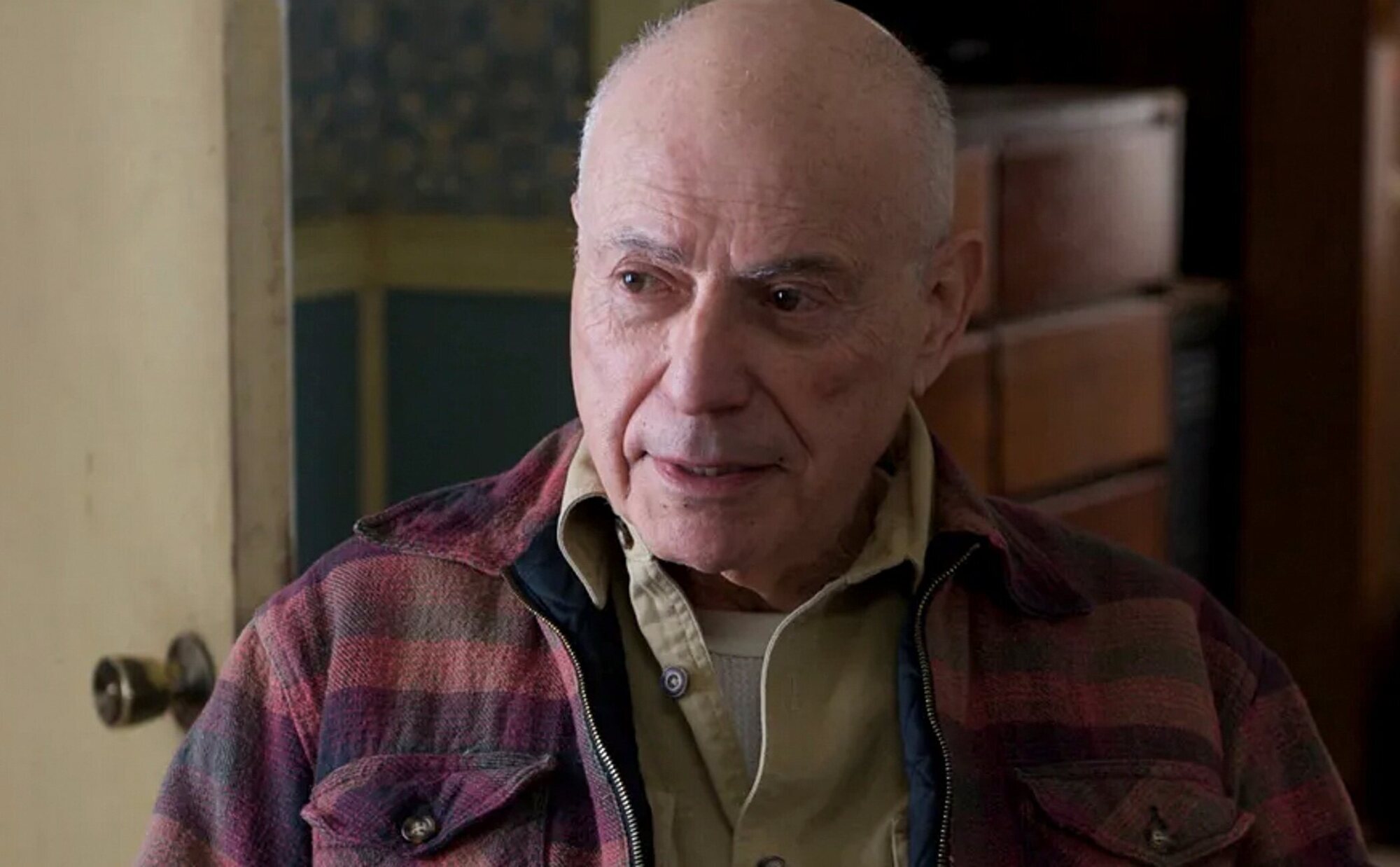 Muere Alan Arkin a los 89 años, ganador del premio Oscar por 'Pequeña Miss Sunshine'
