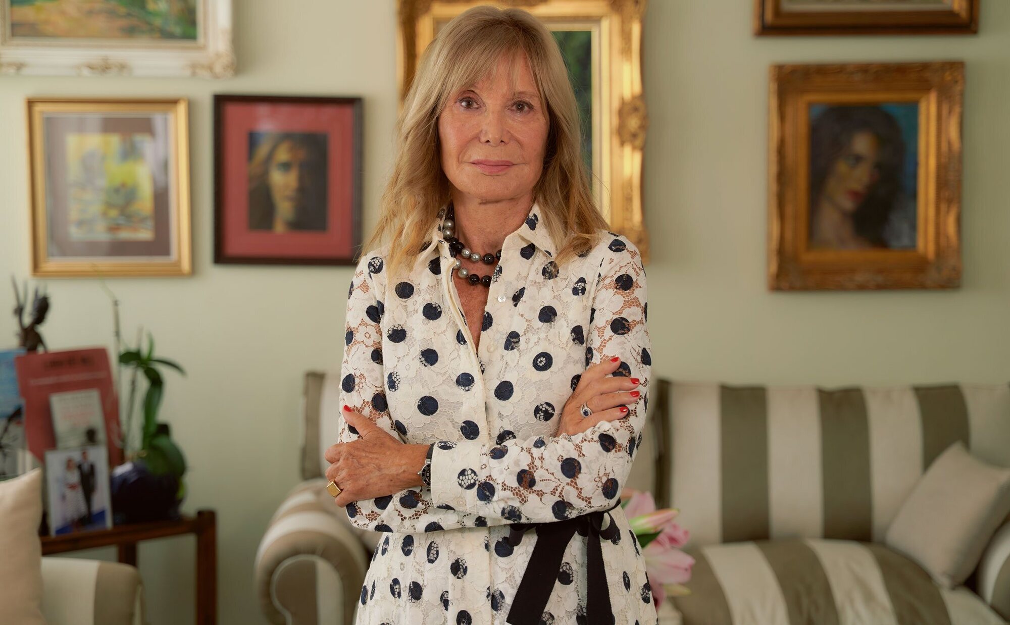 Pilar Eyre: "La Reina Letizia es valiente, feminista y ha creado una imagen de la Monarquía moderna y acorde con los tiempos"