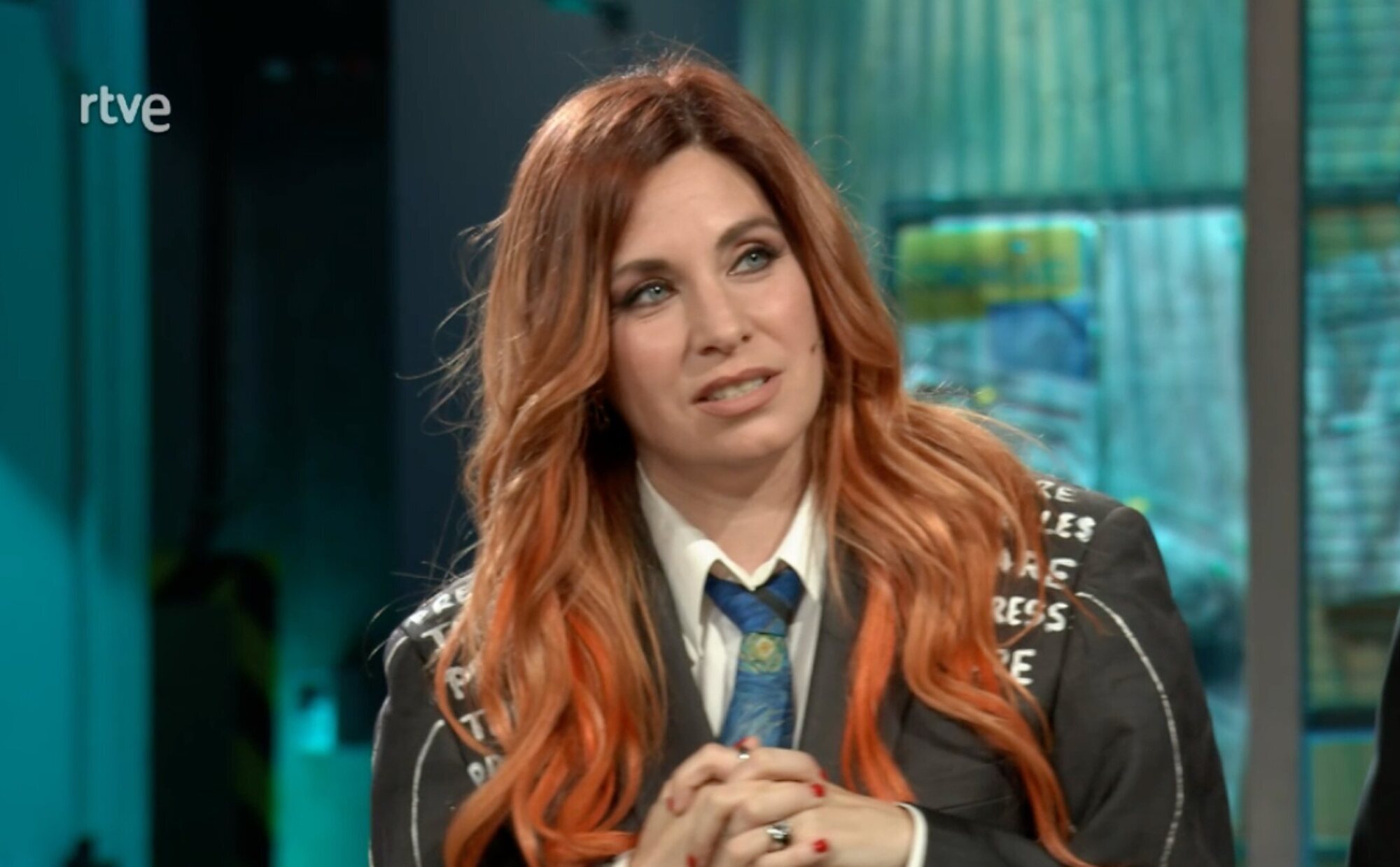 Leire Martínez arrasa en 'La Revuelta' y cuenta cómo estuvo tras la salida de La Oreja de Van Gogh: "Vomité y tuve fiebre"
