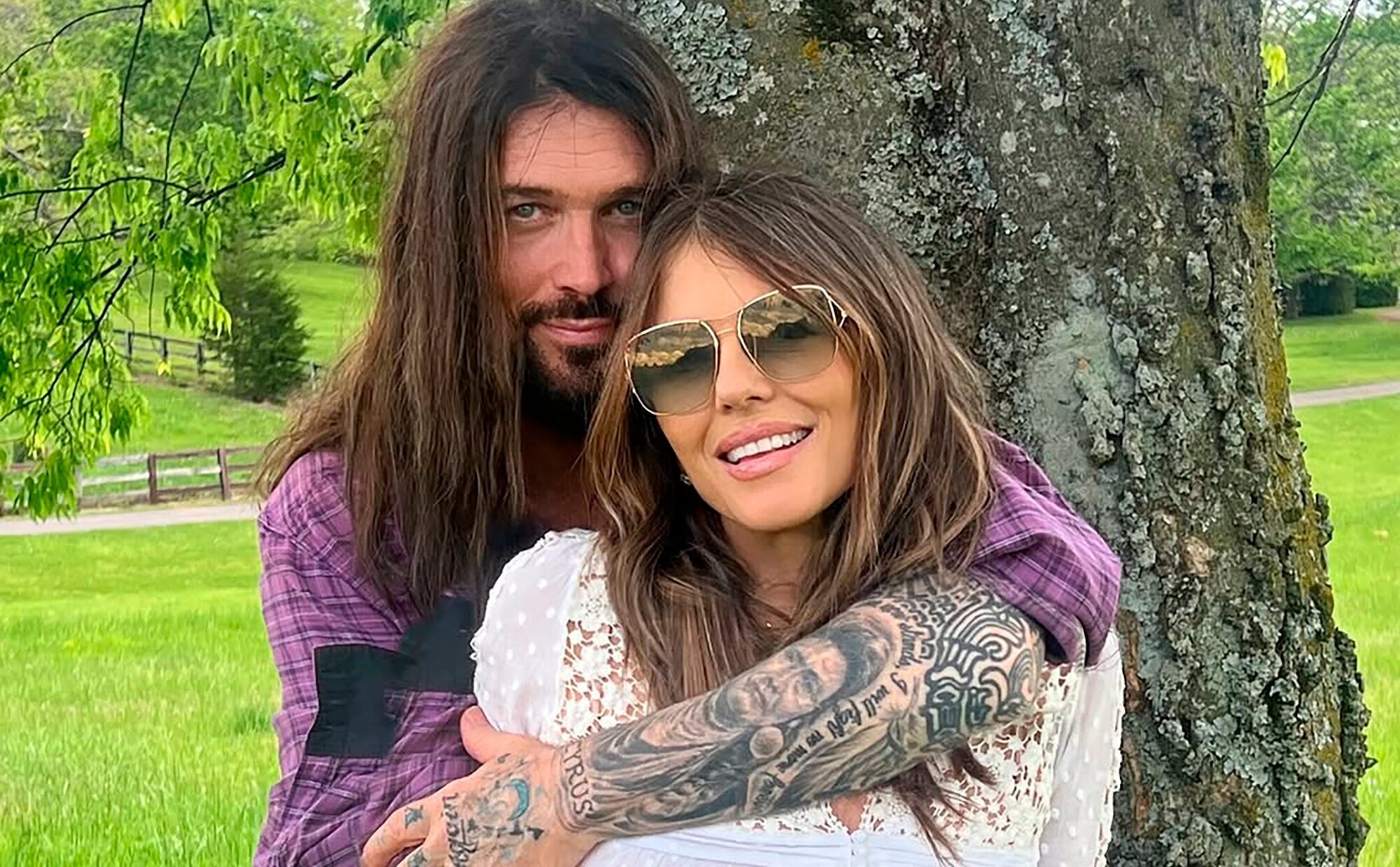 Elizabeth Hurley y Billy Ray Cyrus, cada vez más cerca del altar: "Es una conexión real"