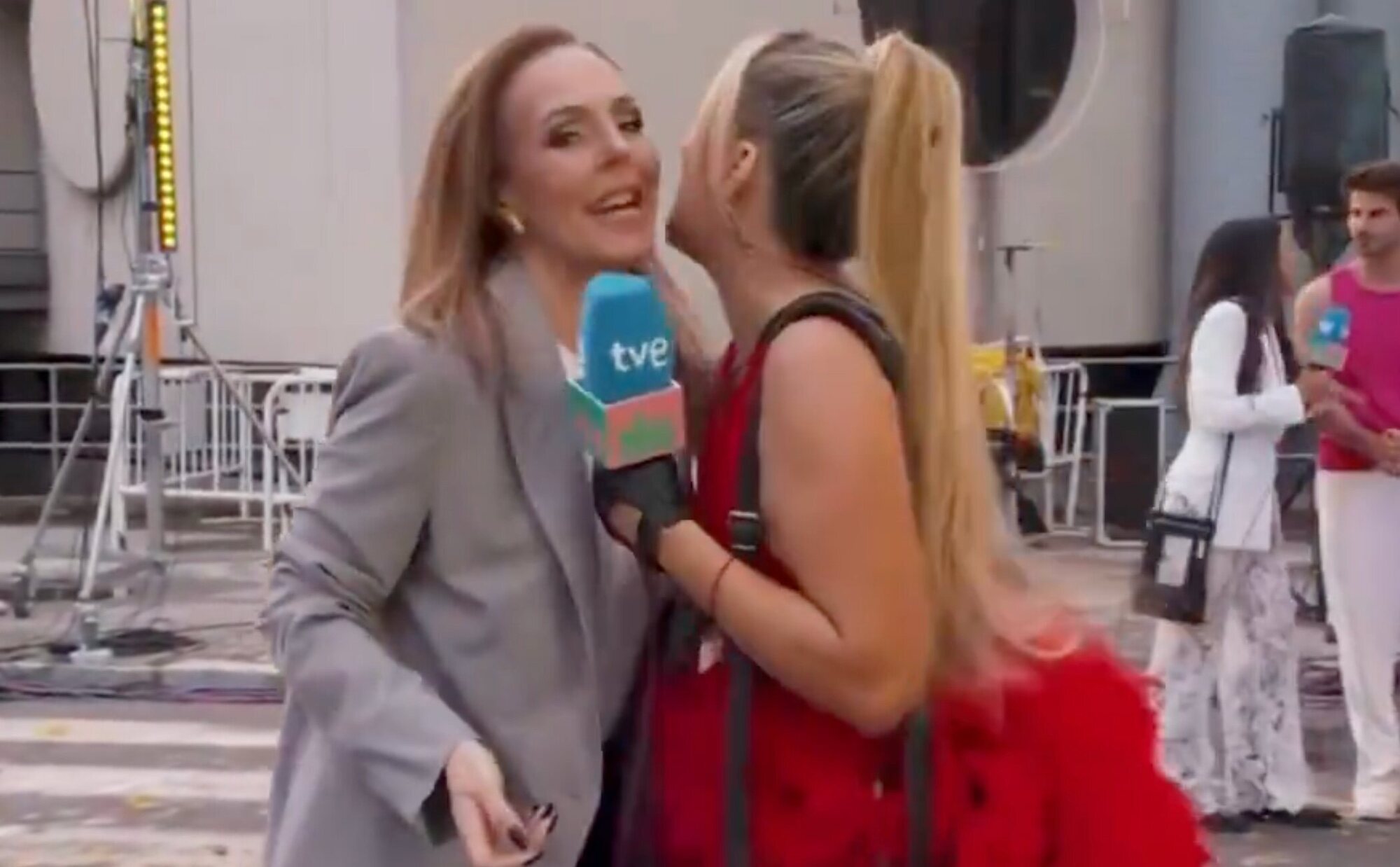 Así ha sido el tenso encuentro entre Marta Riesco y Rocío Carrasco en el estreno de 'La familia de la tele'
