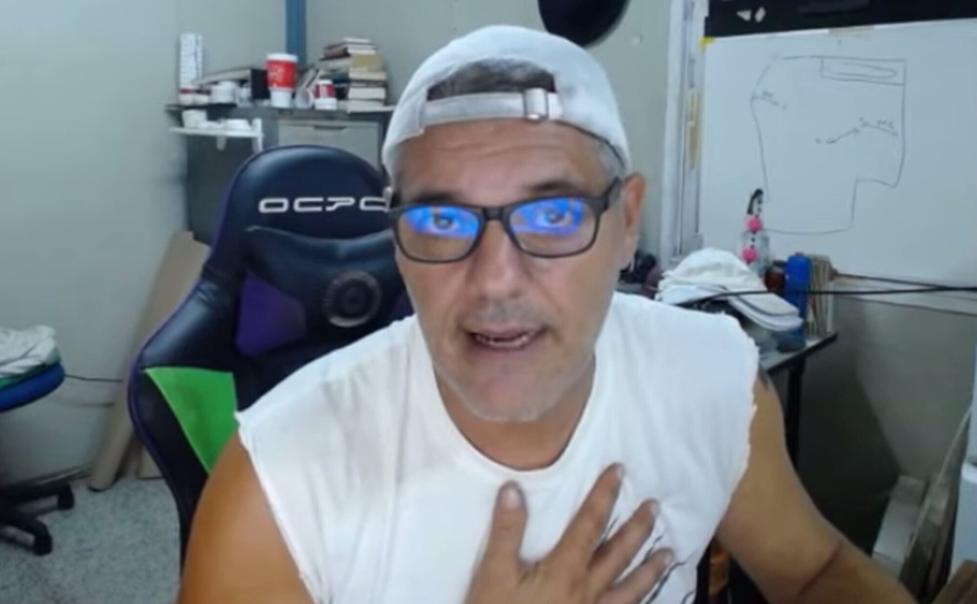 Frank Cuesta reconoce que grabó su vídeo bajo amenazas: "Me dijeron que si hacía este vídeo se paraba el acoso"