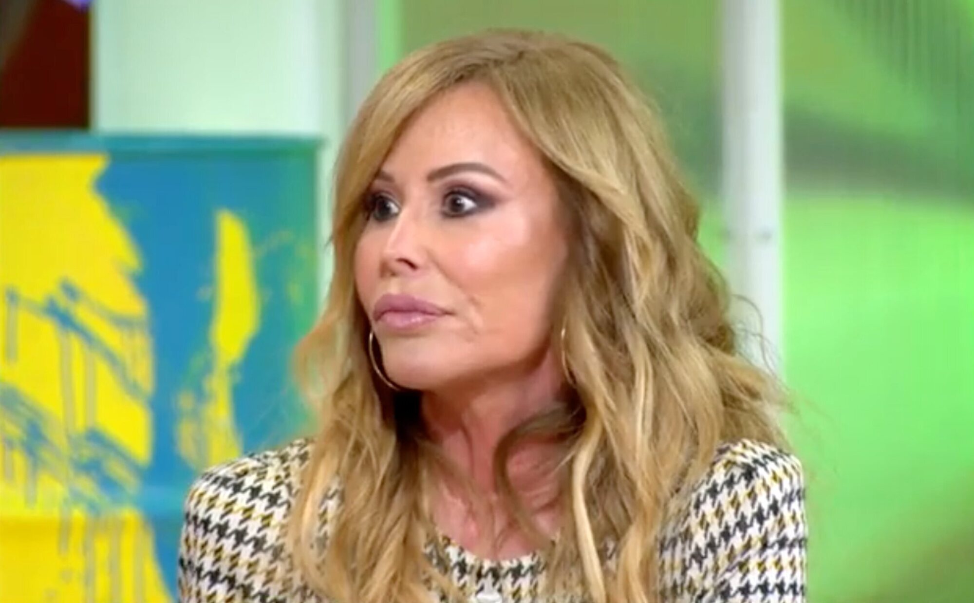 Lara Dibildos reacciona al posible romance entre Terelu Campos y Escassi: "Eso que se han llevado ellos"