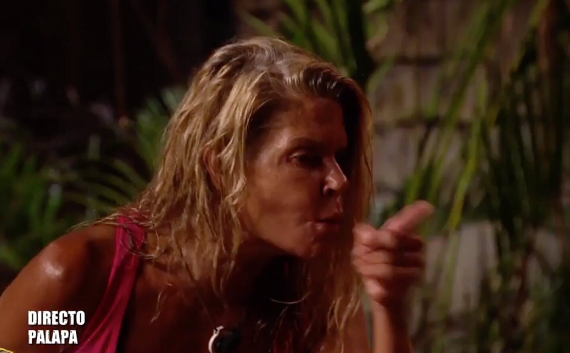 Carmen Alcayde y Makoke protagonizan otro encontronazo en la palapa de 'SV 2025': "Te tienes que callar un puntito la boca"