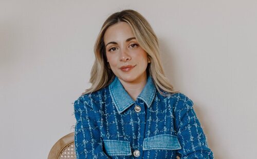 Carmen Santaella lanza su primera novela 'Funeral en Greyfrias': "Creo en las vidas pasadas"