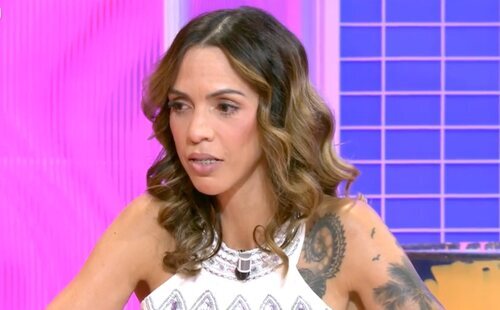 Paola Olmedo lanza un nuevo dardo a Carmen Borrego: "Que deje a los novios y disfrute de la boda"