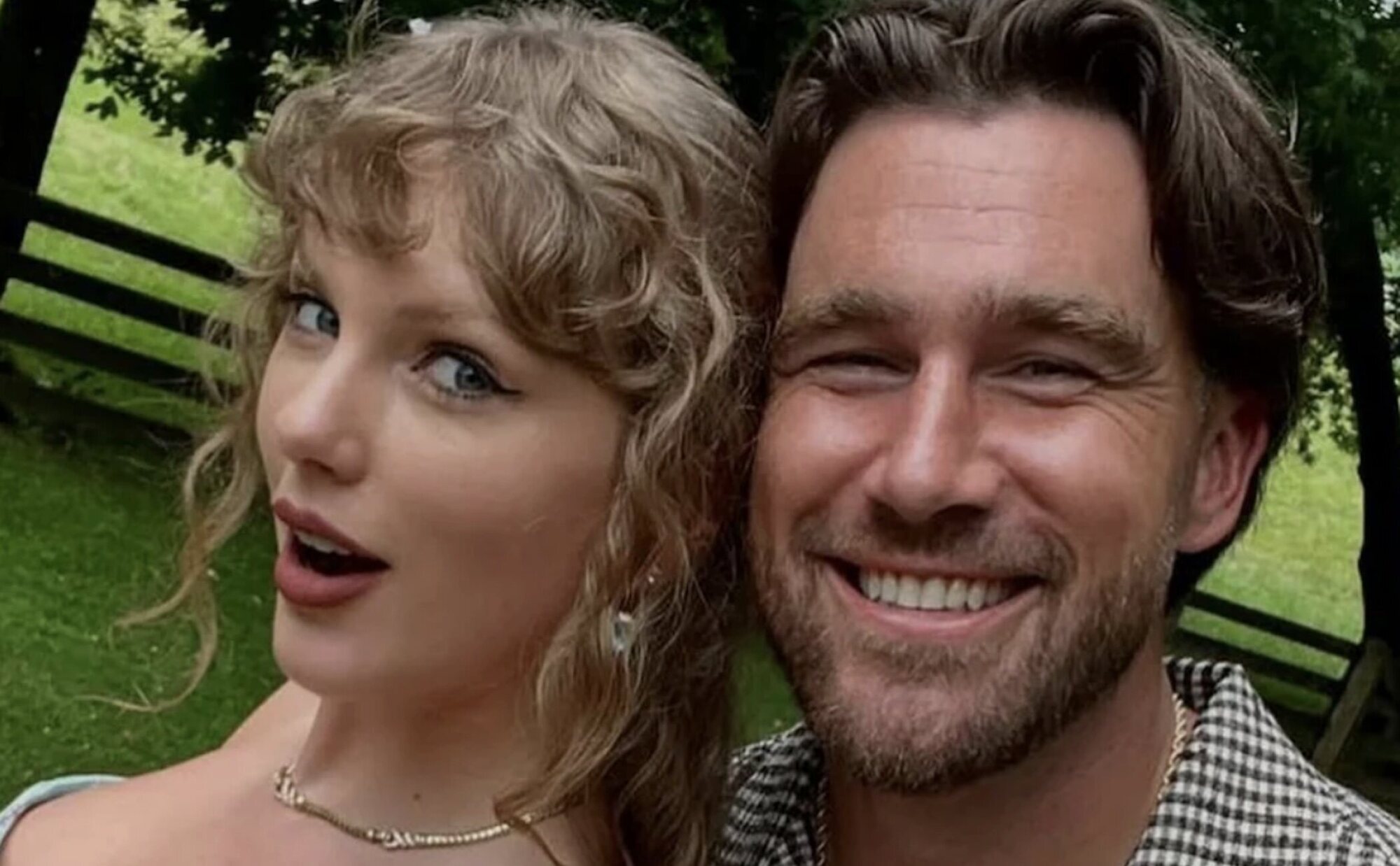 Taylor Swift y Travis Kelce podrían haberse dado el 'sí, quiero' en secreto