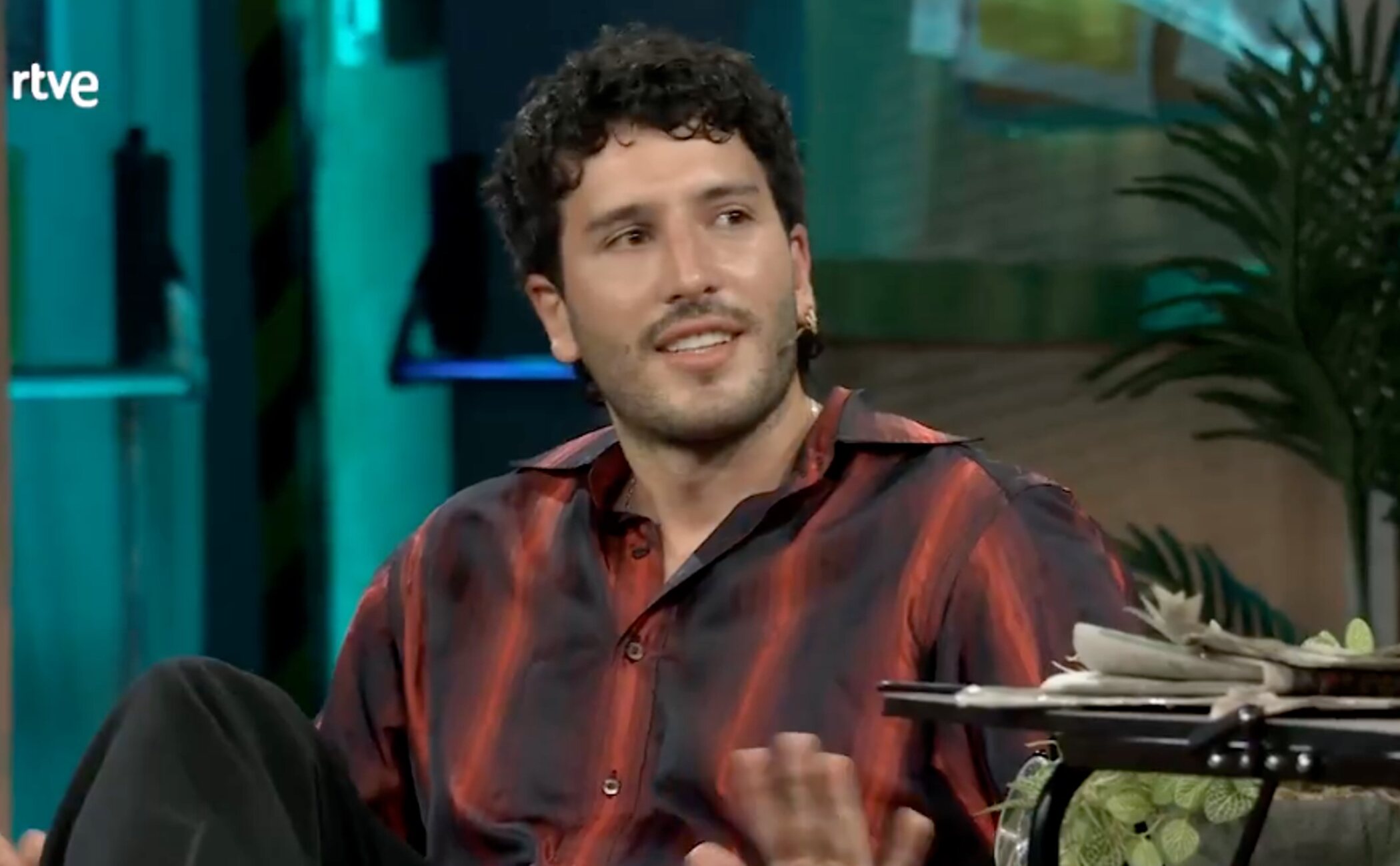Sebastián Yatra rompe su silencio sobre Aitana y Plex:  No sé mucho 