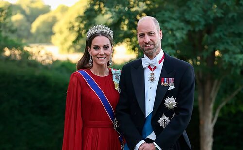 Kate Middleton reaparece con la tiara de Lady Di en el banquete de Estado en honor a Macron