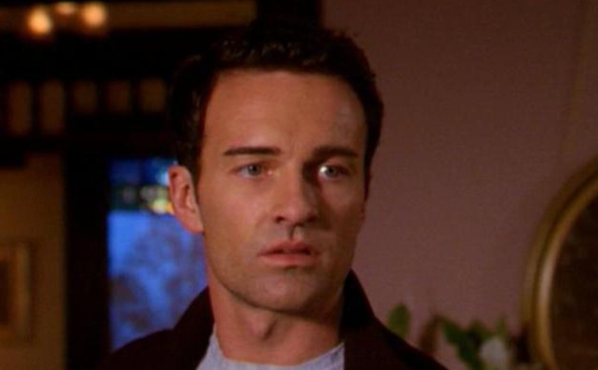 Se confirma la causa de la muerte de Julian McMahon: el actor luchó en silencio contra un cáncer metastásico