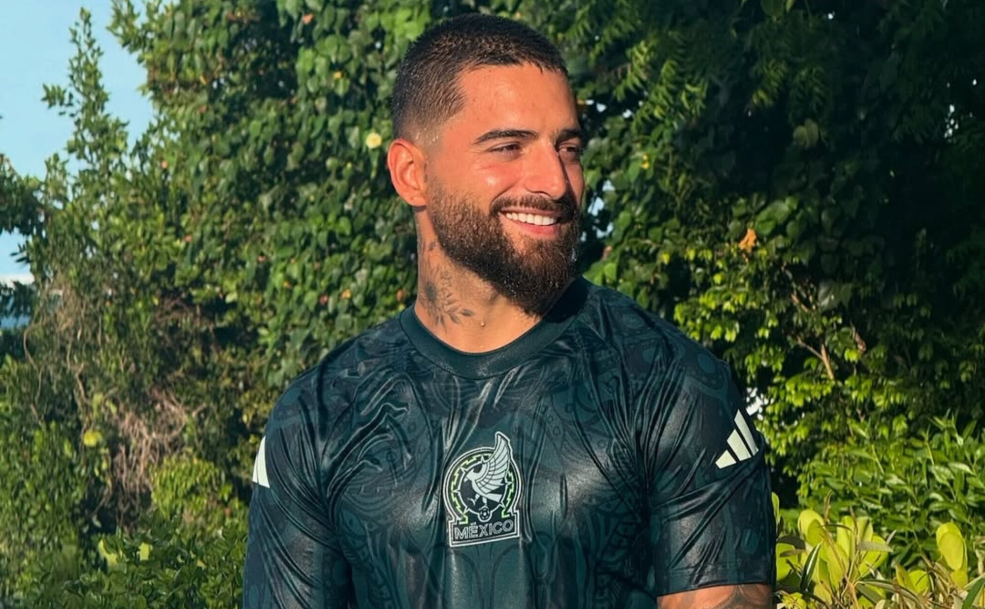 Maluma interrumpe su espectáculo por algo que le llamó la atención: "Un acto de irresponsabilidad"