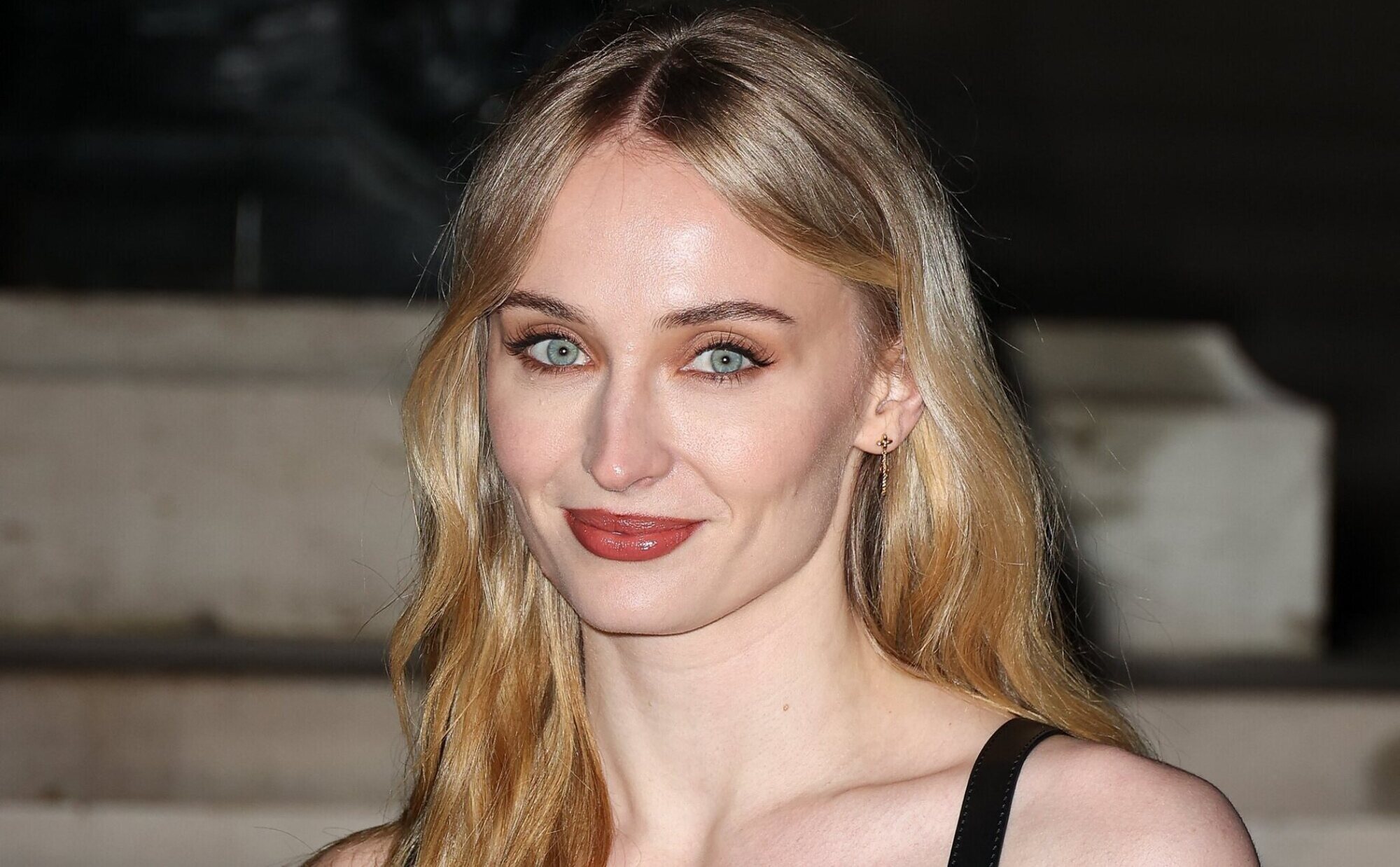 Sophie Turner responde a quienes la critican por ir a un concierto: "Existe algo llamado custodia compartida"