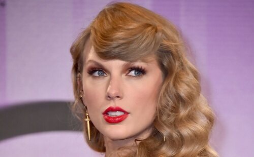 Taylor Swift revela su próximo álbum, The Life of a Showgirl, en el pódcast de Travis Kelce