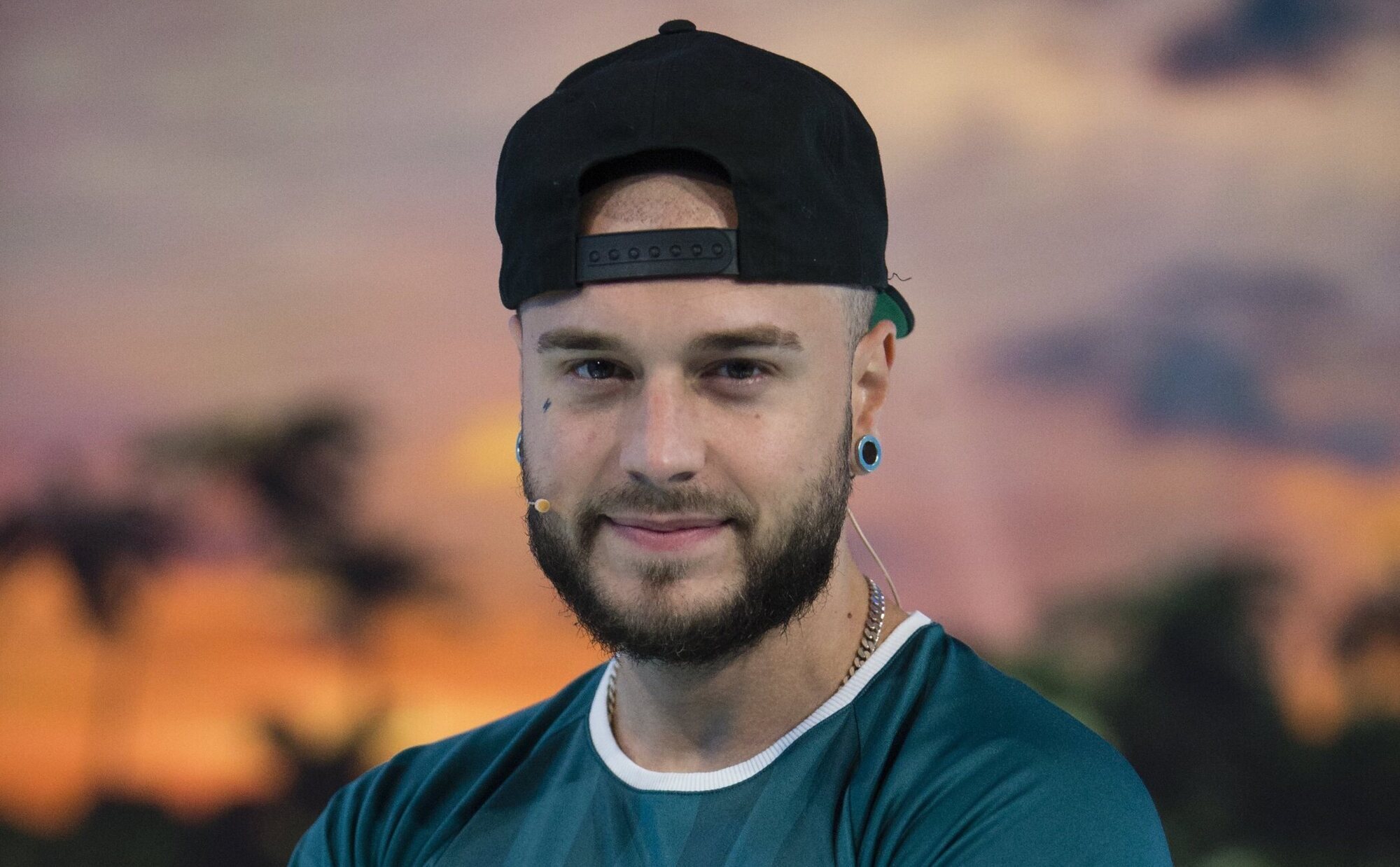Adrián Rodríguez reaparece y habla de su recuperación: "Cada día abrazo mis ganas de vivir"
