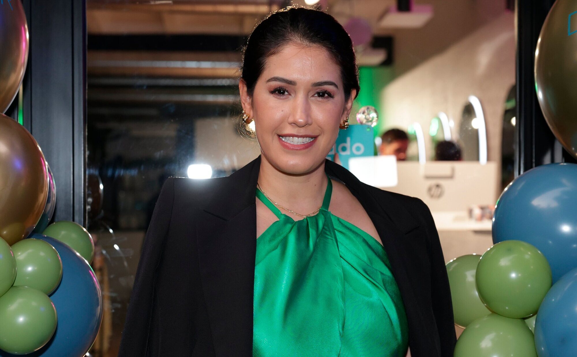 Las cifras y la letra pequeña de la exclusiva de Bertín Osborne y Gabriela Guillén con su hijo en común