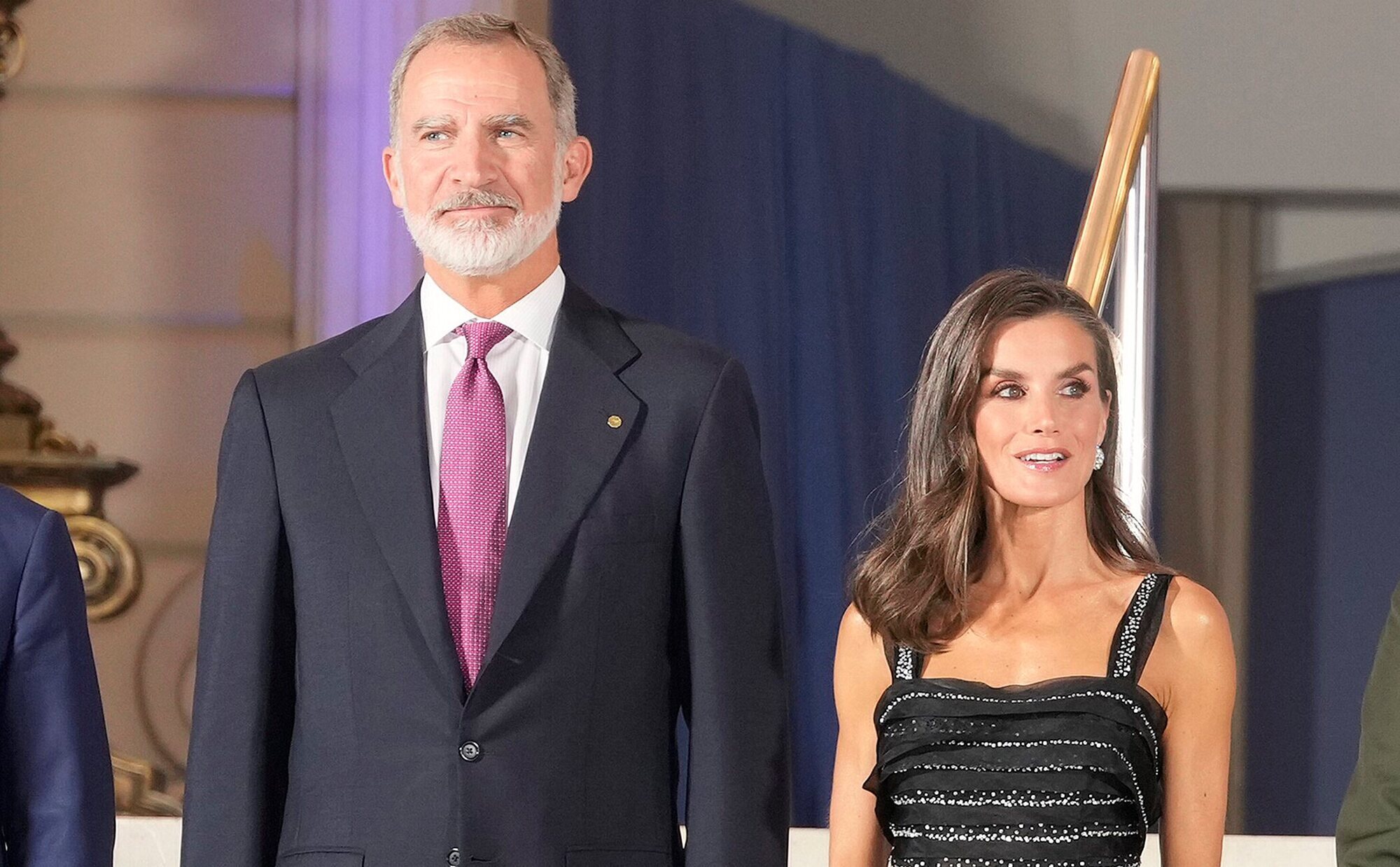 Felipe VI y la Reina Letizia interrumpen sus vacaciones para visitar a los afectados por los incendios