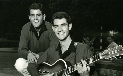 Familiares y figuras de la música despiden a Manuel de la Calva en una emotiva capilla ardiente