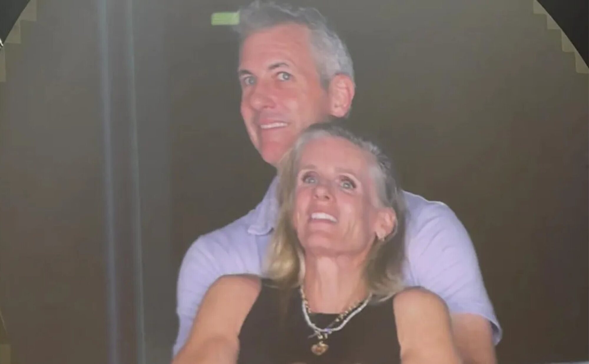 Andy Byron, el CEO de la infidelidad viral viendo a Coldplay, reaparece junto a su mujer tras los rumores de divorcio