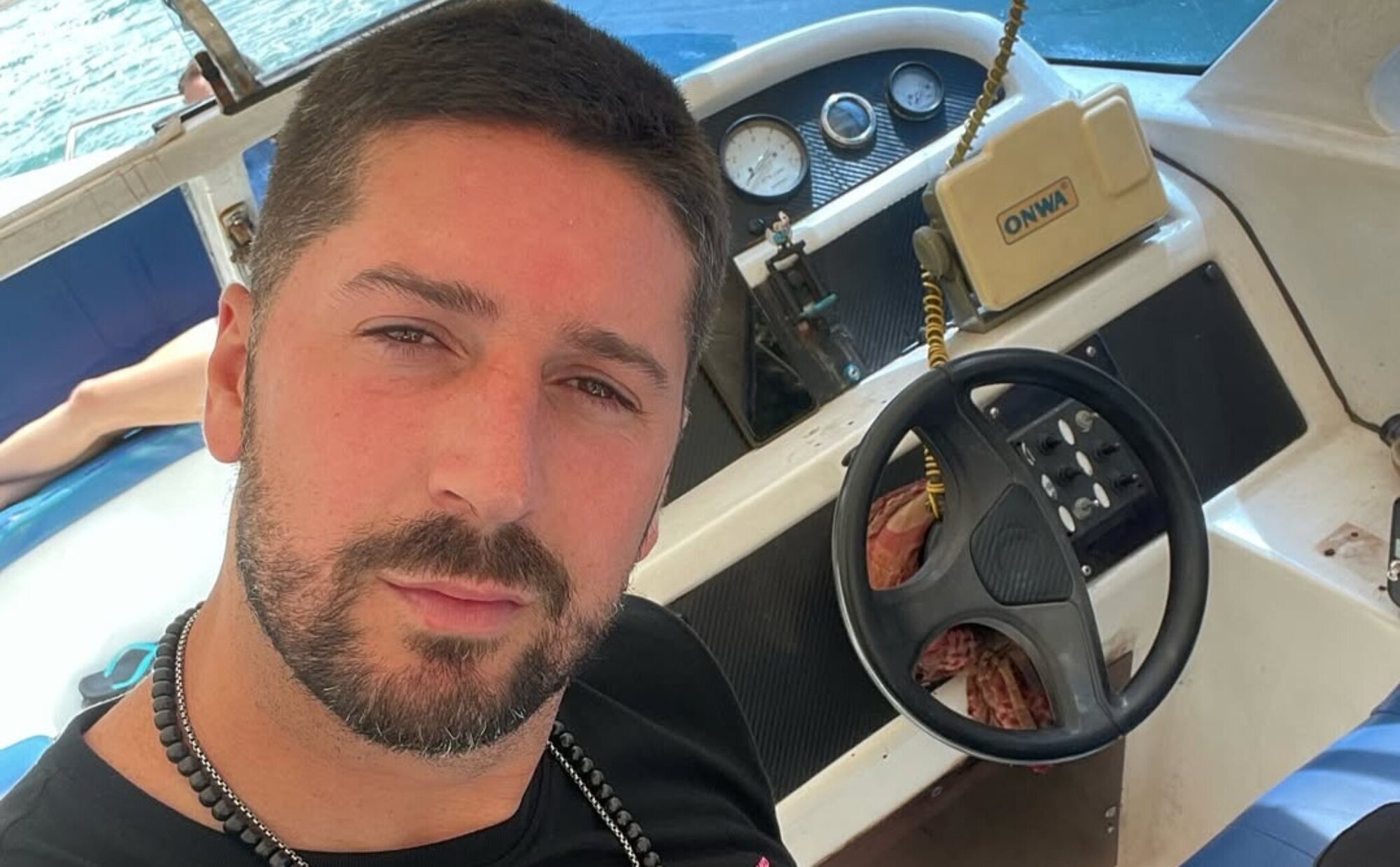 Lester Duque se emociona al ver la boda de Marta Peñate y Tony Spina: "Se quieren de verdad"