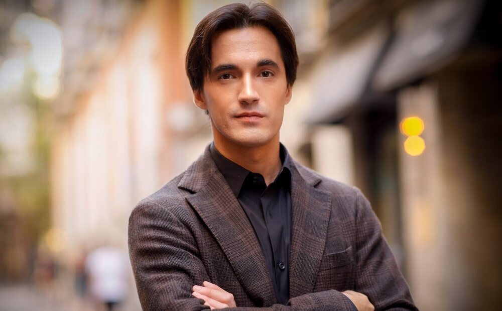 Javier Pérez Campos: "Cuando oscurece, el ser humano se siente vulnerable"