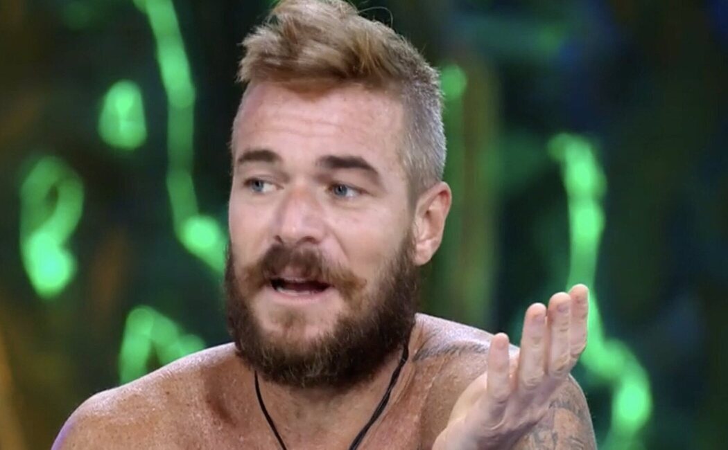 Tony Spina descubre imágenes de Marta Peñate con Noel Bayarri y se pronuncia sobre el enfrentamiento entre Marta y Oriana