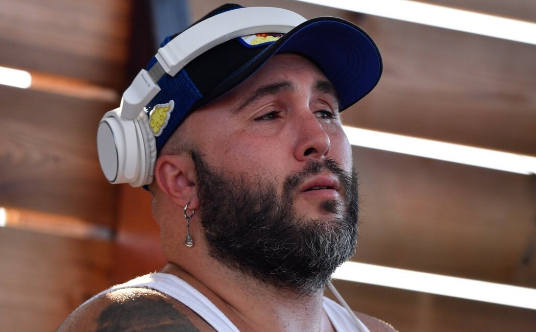 Kiko Rivera visita a Jessica Bueno en su casa junto a sus hijas tras su separación de Irene Rosales