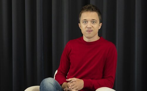 El juez procesa a Íñigo Errejón por la presunta agresión sexual a la actriz Elisa Mouliaá: "Los indicios existen"