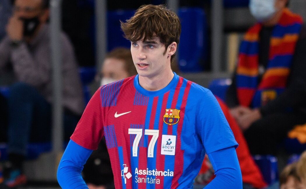 Pablo Urdangarin y Johanna Zott, pillados en la gran final de 'OT 2025' como dos seguidores más del programa