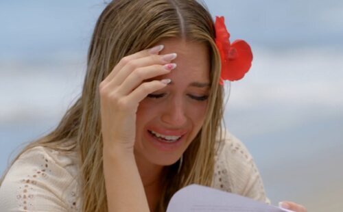 Almudena se rompe al descubrir el castigo junto a Darío en 'La isla de las tentaciones 9'