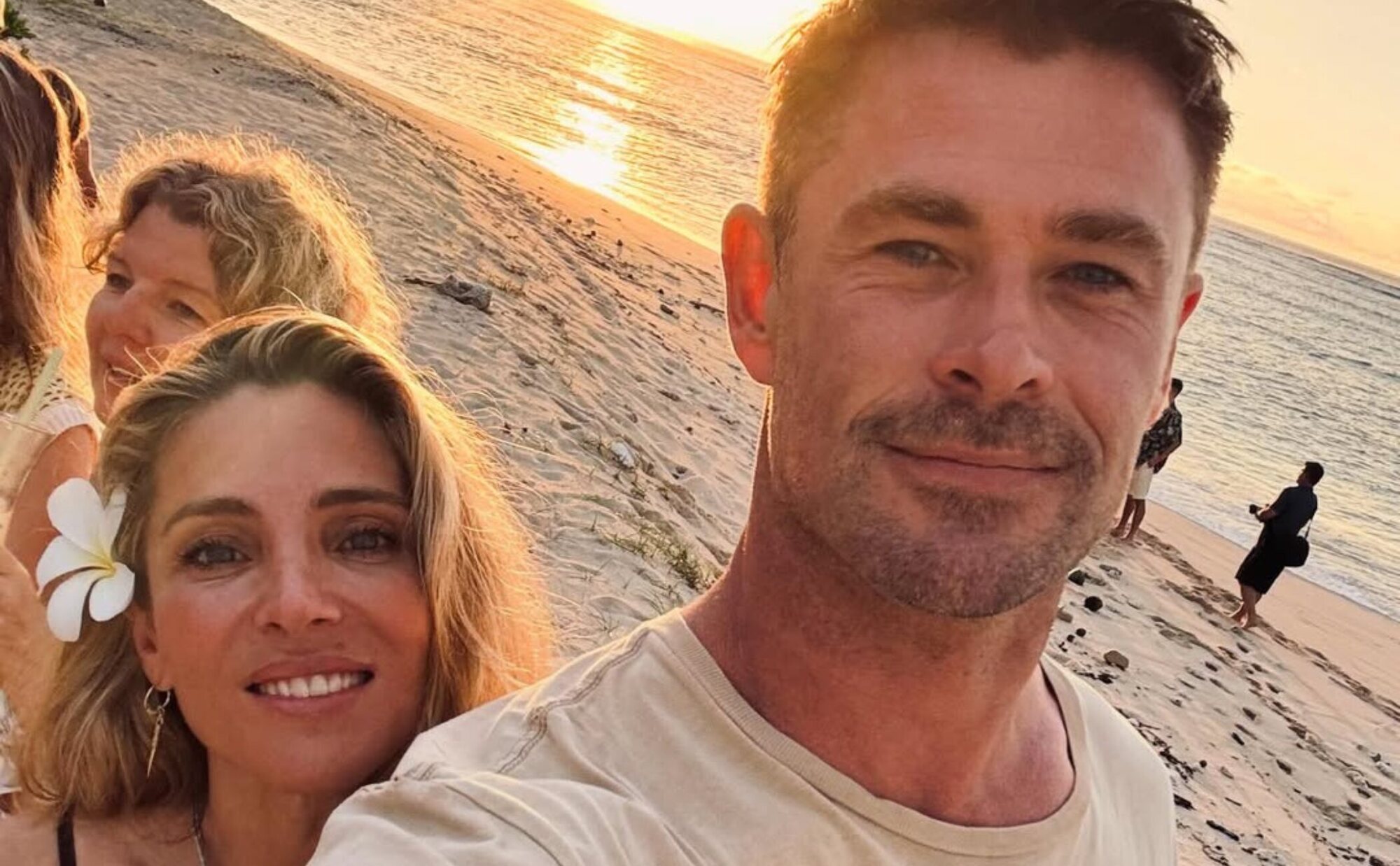 Así han celebrado la Navidad los famosos: de las reflexiones de Mar Flores al paraíso de los Hemsworth